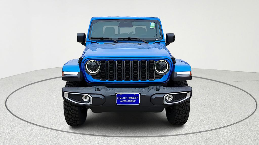 new 2026 Jeep Gladiator car, priced at $44,409