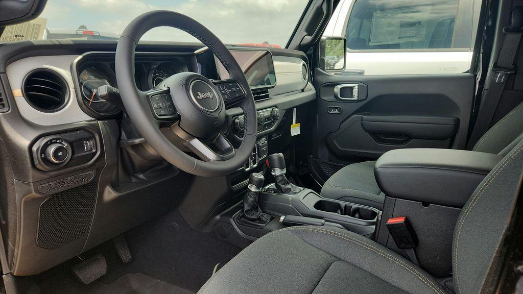 new 2025 Jeep Wrangler car, priced at $43,991