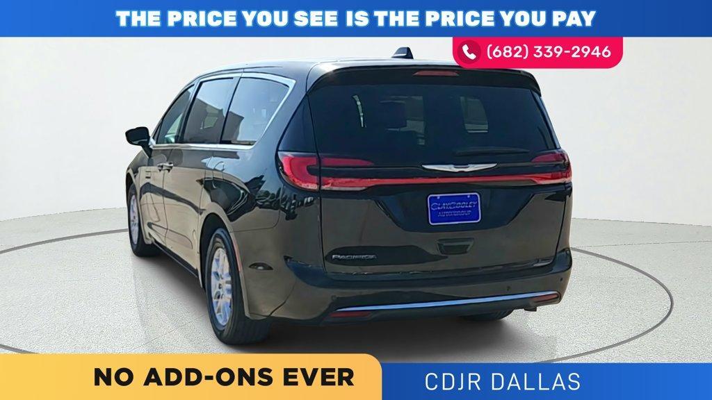 used 2025 Chrysler Pacifica car, priced at $22,524