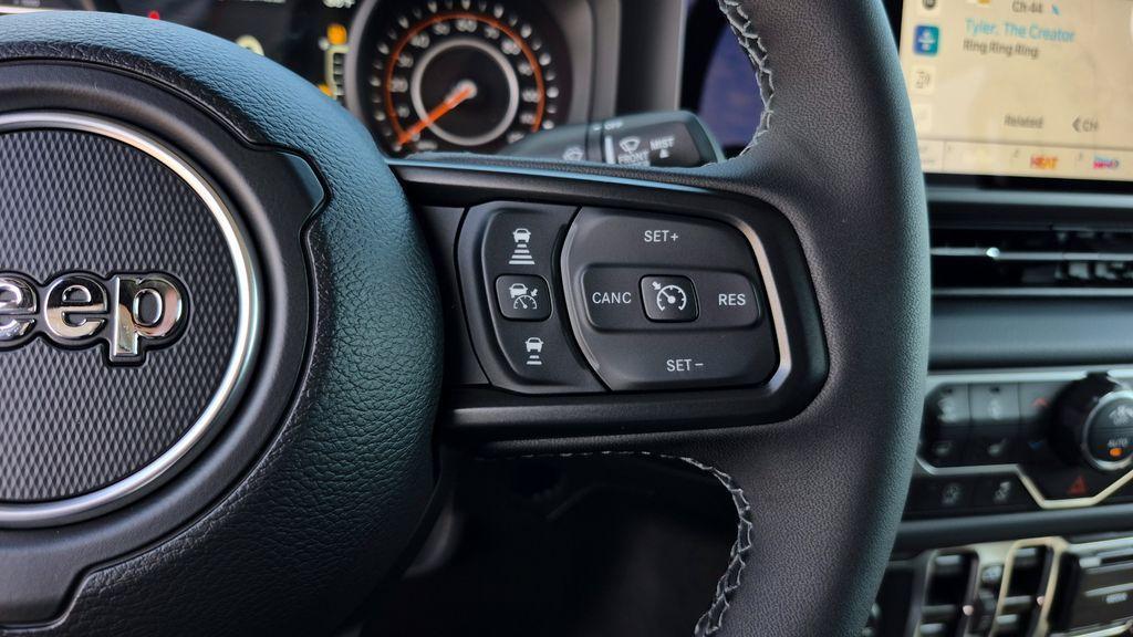 new 2026 Jeep Gladiator car, priced at $45,841