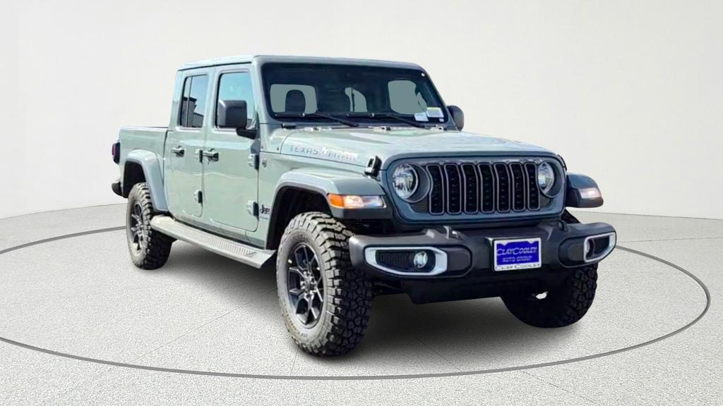 new 2026 Jeep Gladiator car, priced at $45,841