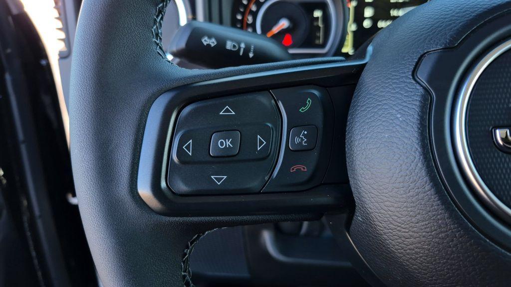 new 2026 Jeep Gladiator car, priced at $45,444