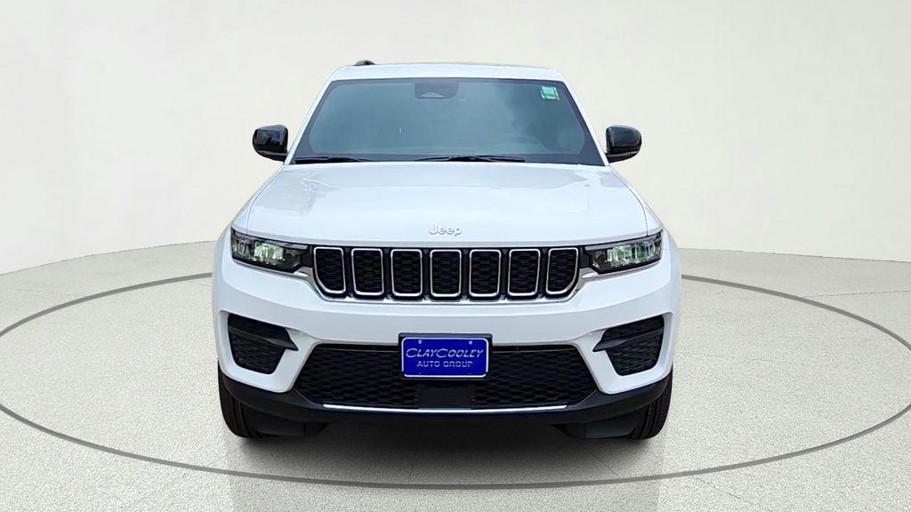 new 2026 Jeep Grand Cherokee car, priced at $31,470