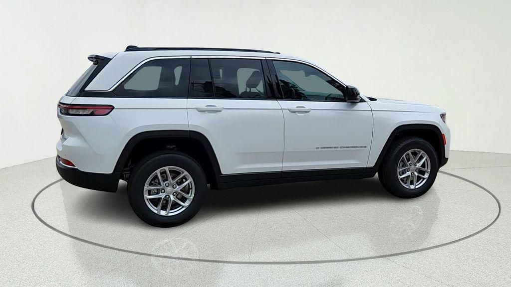 new 2026 Jeep Grand Cherokee car, priced at $31,470