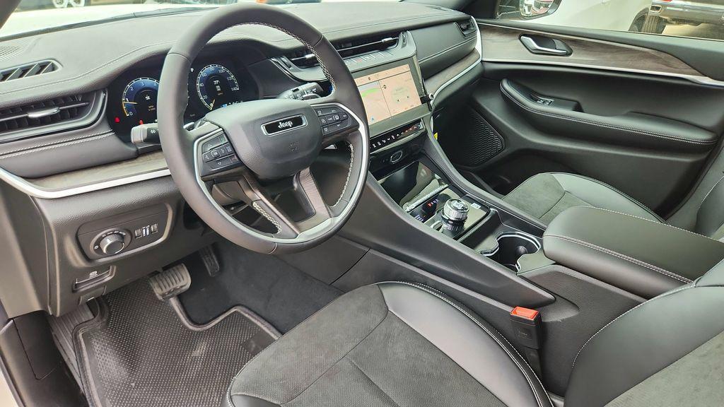 new 2026 Jeep Grand Cherokee car, priced at $45,519