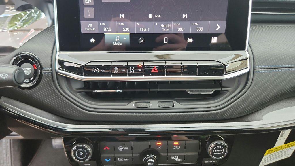new 2026 Jeep Compass car, priced at $31,205