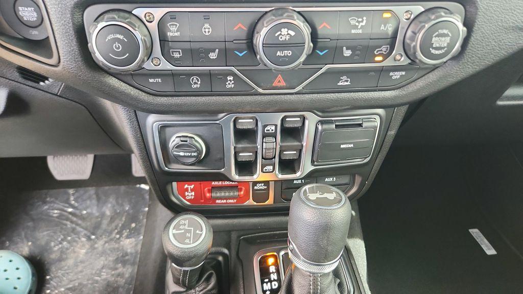 new 2026 Jeep Wrangler car, priced at $49,986