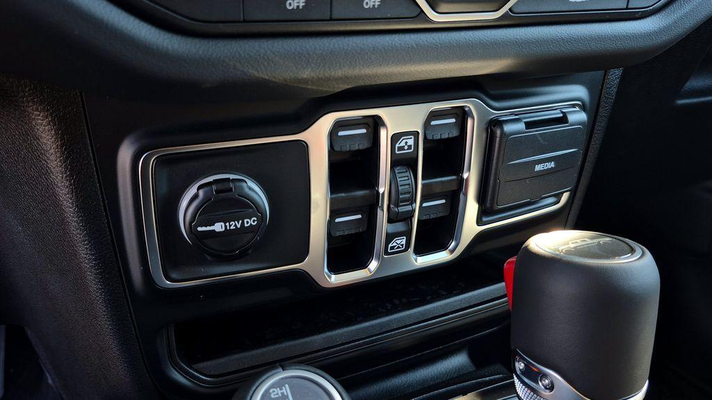 new 2026 Jeep Gladiator car, priced at $44,944