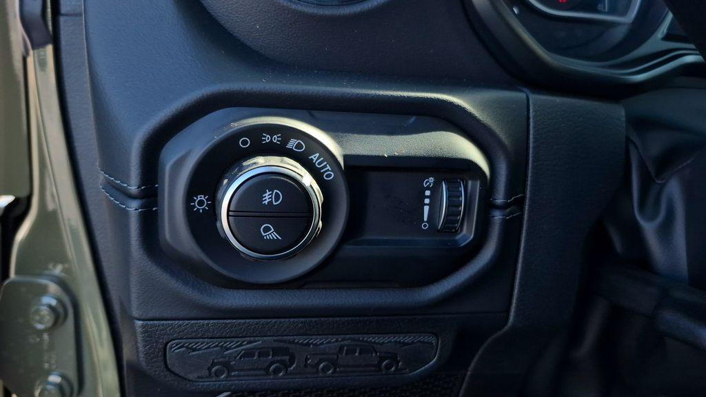 new 2026 Jeep Gladiator car, priced at $44,944