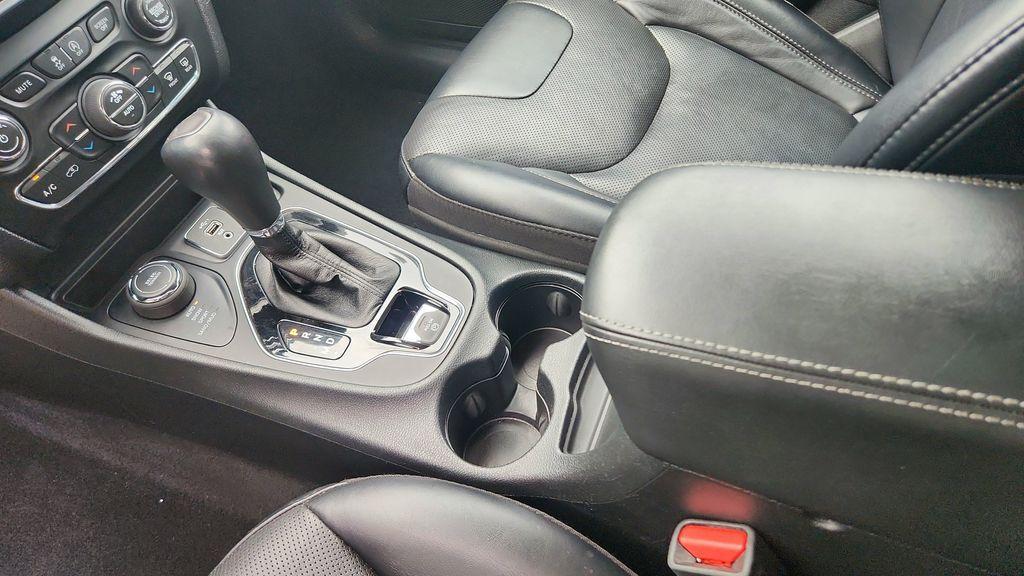 used 2022 Jeep Cherokee car, priced at $20,399