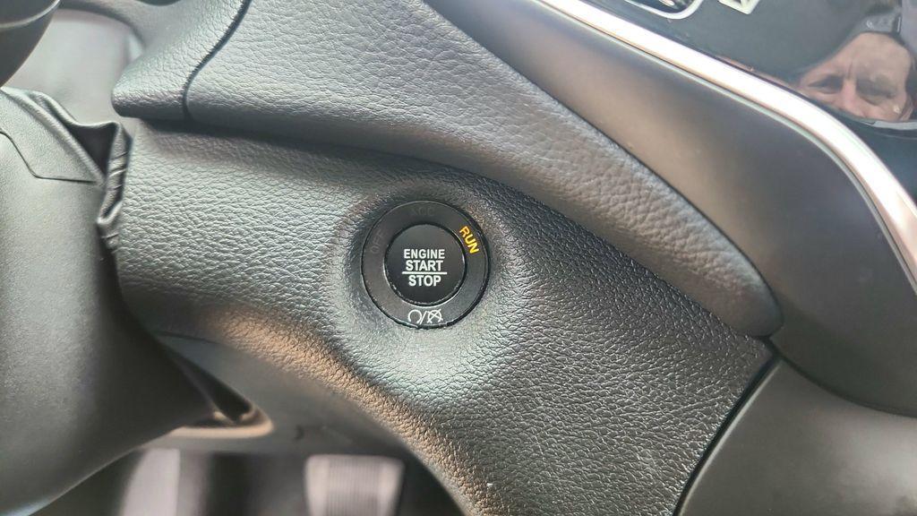 used 2022 Jeep Cherokee car, priced at $20,399