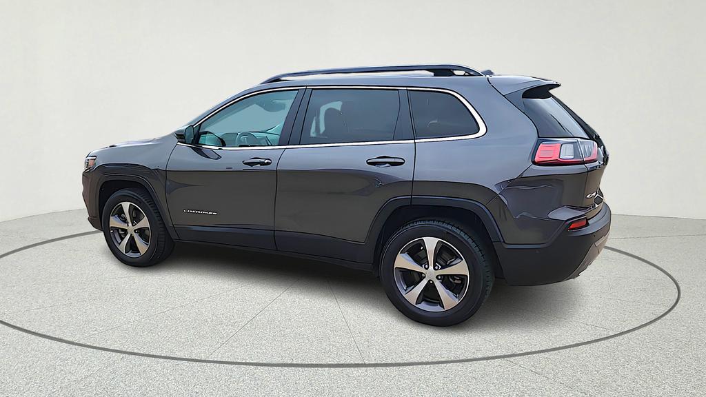 used 2022 Jeep Cherokee car, priced at $20,399