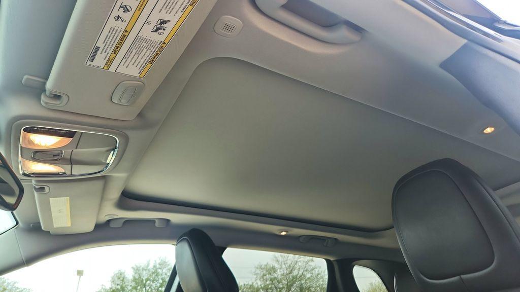 used 2022 Jeep Cherokee car, priced at $20,399