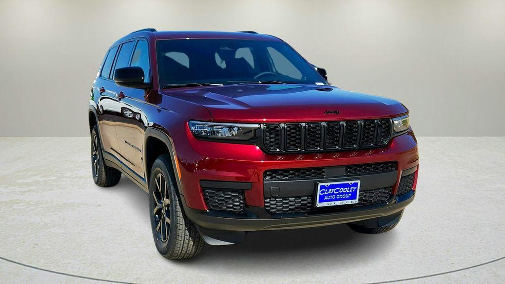new 2026 Jeep Grand Cherokee car, priced at $41,179