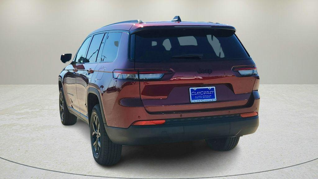 new 2026 Jeep Grand Cherokee car, priced at $41,179