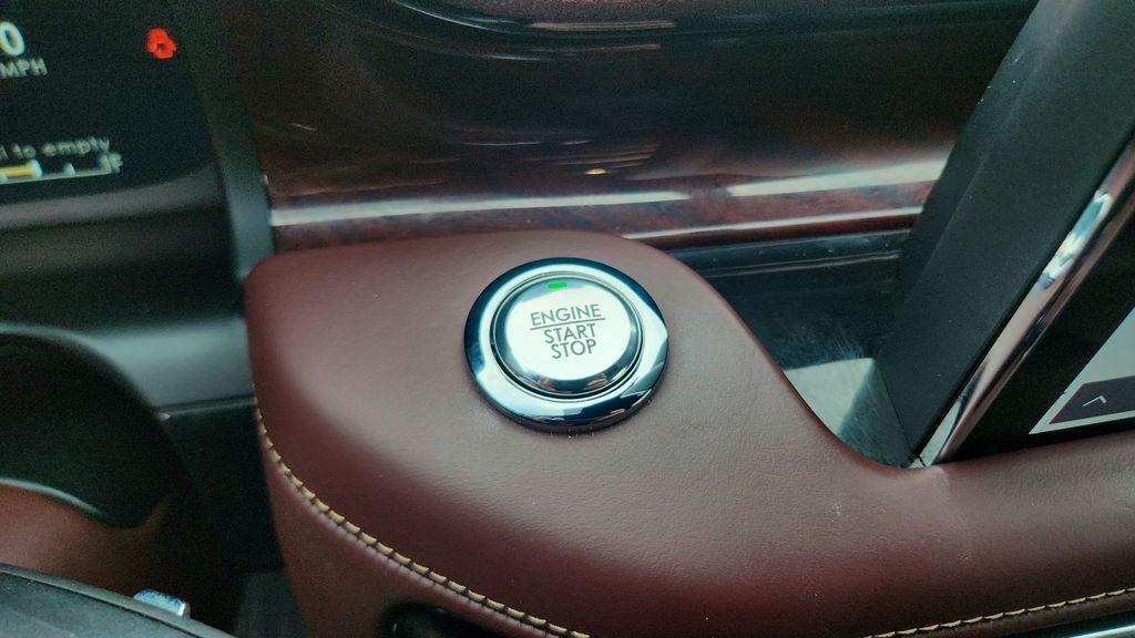 used 2021 Lincoln Aviator car, priced at $35,999