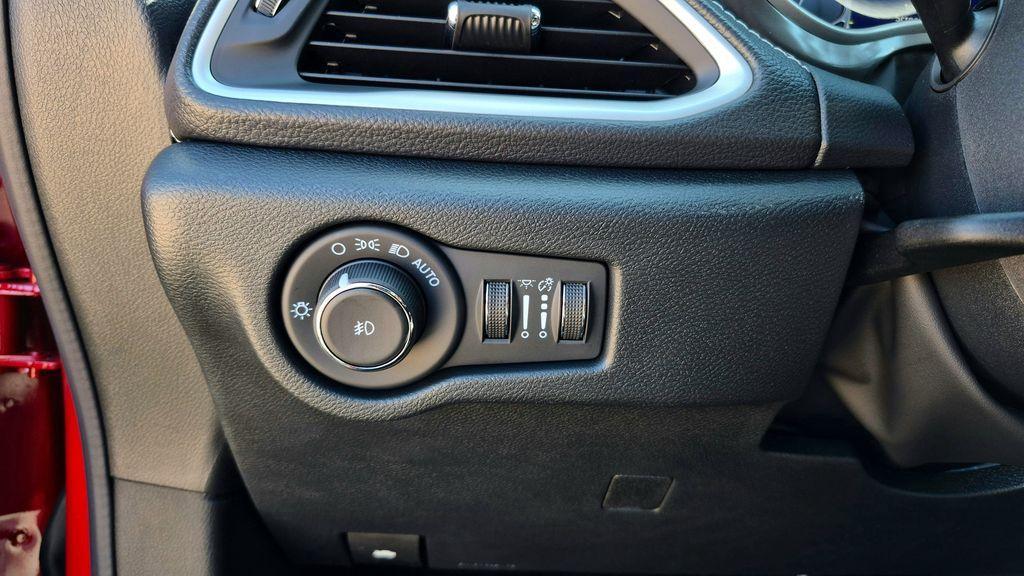 new 2026 Chrysler Pacifica car, priced at $36,569