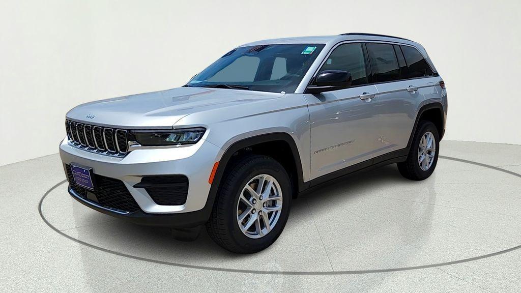 new 2026 Jeep Grand Cherokee car, priced at $31,510