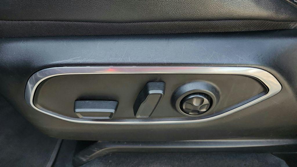 used 2024 Jeep Wagoneer car, priced at $37,999