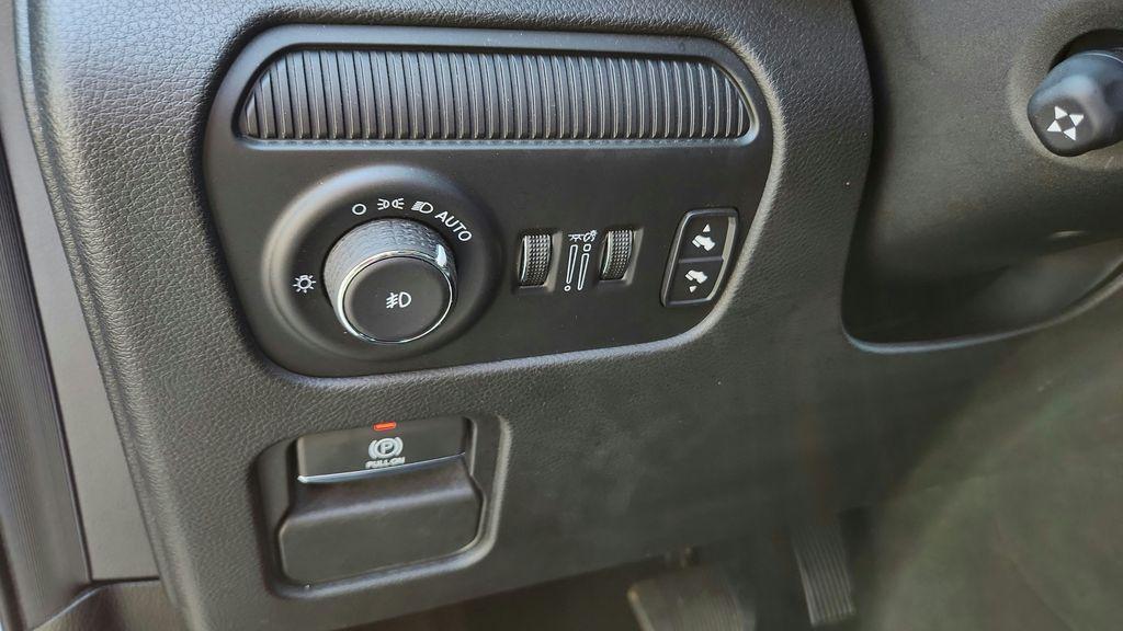 used 2024 Jeep Wagoneer car, priced at $37,999