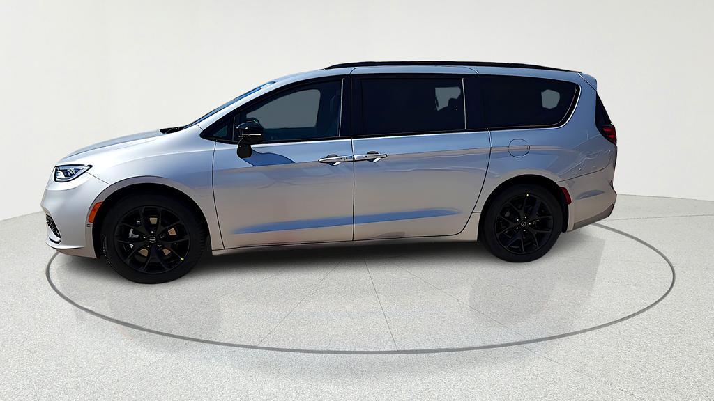 new 2026 Chrysler Pacifica car, priced at $47,233