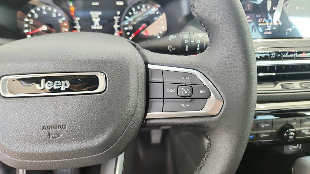 new 2026 Jeep Compass car, priced at $31,992