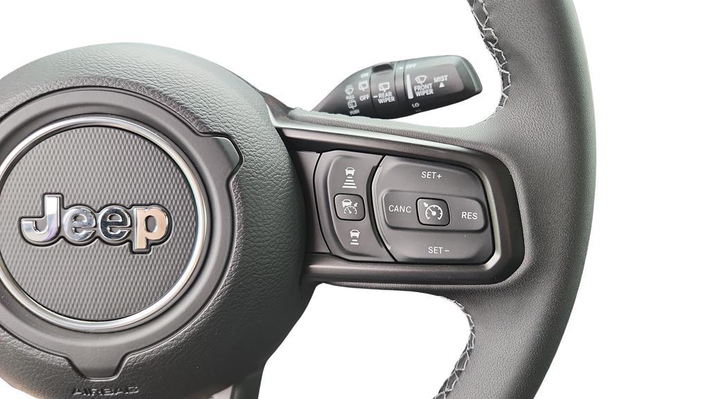 new 2026 Jeep Wrangler car, priced at $41,086