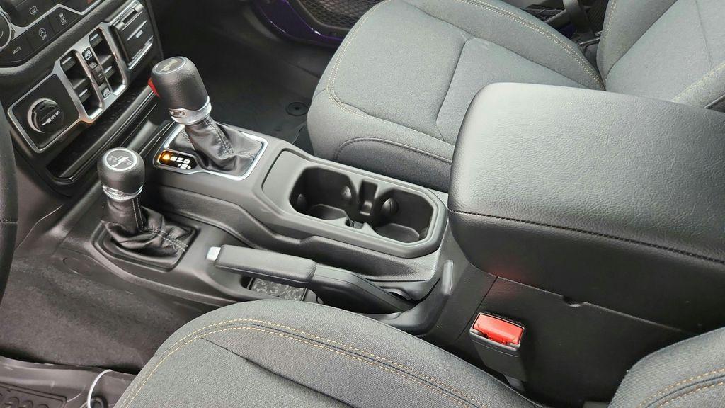 new 2026 Jeep Wrangler car, priced at $41,086