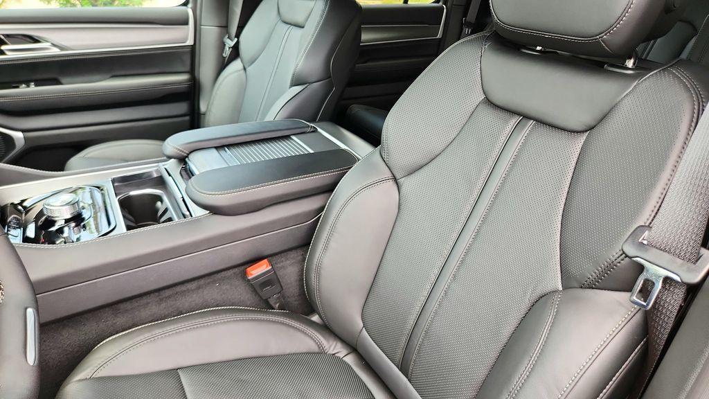 new 2026 Jeep Grand Wagoneer L car, priced at $71,707