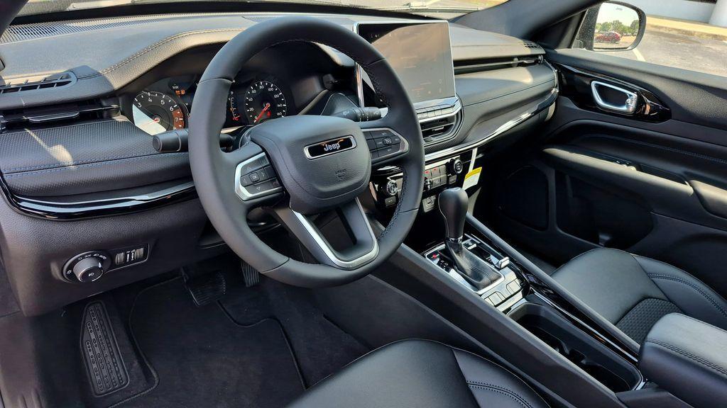 new 2026 Jeep Compass car, priced at $31,205