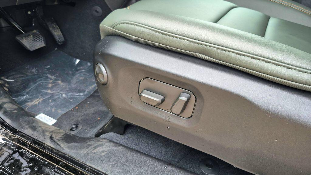 new 2026 Jeep Gladiator car, priced at $53,974