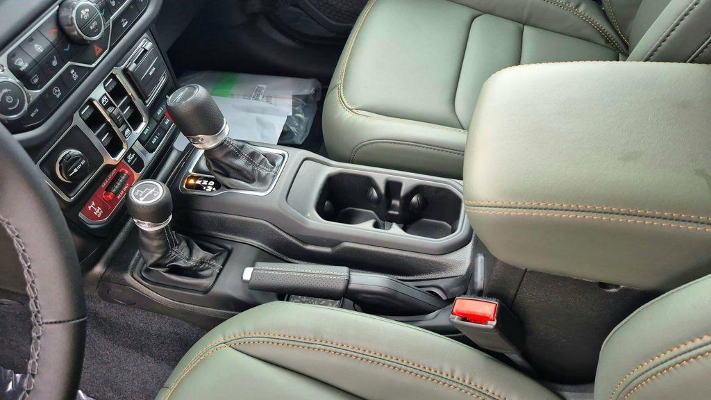 new 2026 Jeep Gladiator car, priced at $53,974