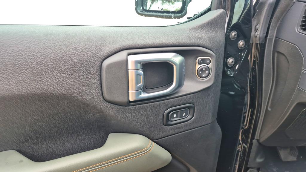 new 2026 Jeep Gladiator car, priced at $53,974