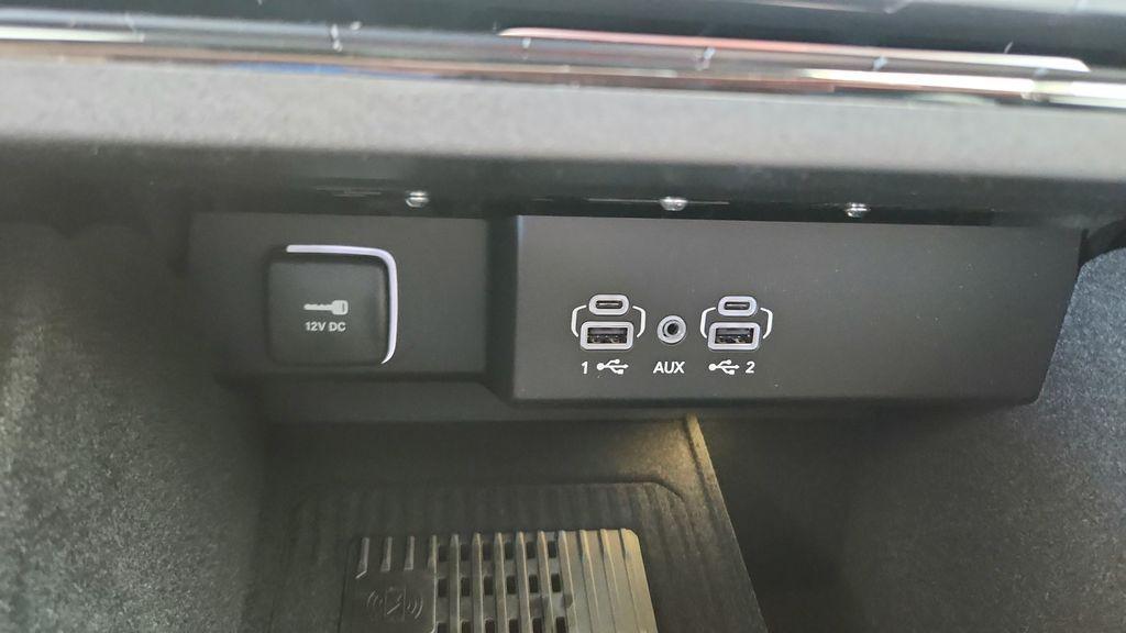 new 2026 Jeep Grand Wagoneer L car, priced at $77,876