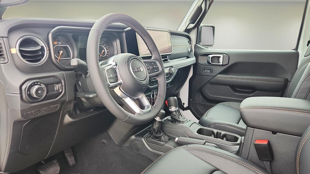 new 2026 Jeep Wrangler car, priced at $46,445