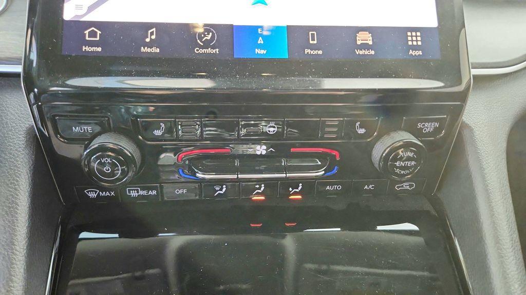 used 2023 Jeep Grand Cherokee car, priced at $24,447