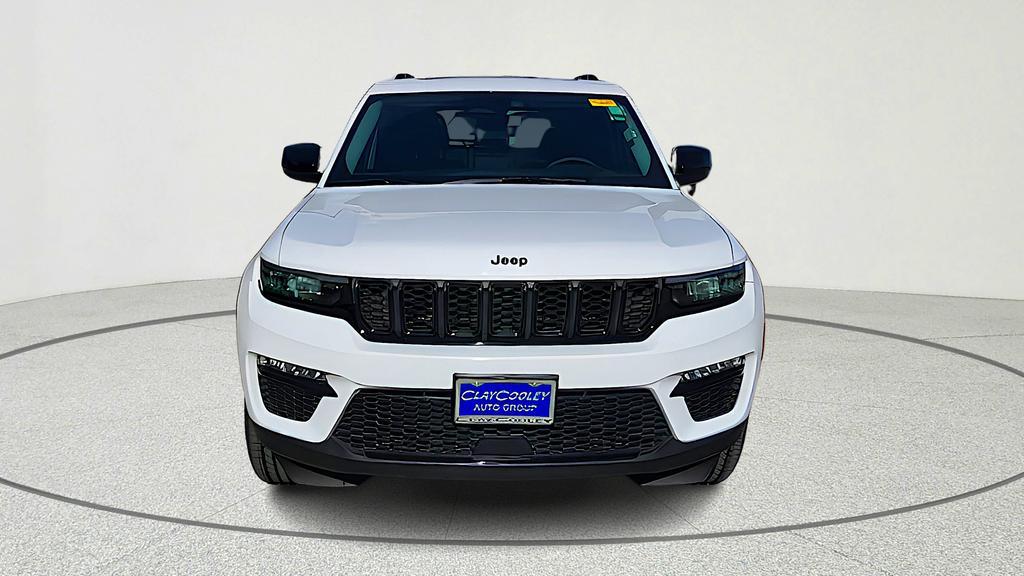 used 2023 Jeep Grand Cherokee car, priced at $24,447