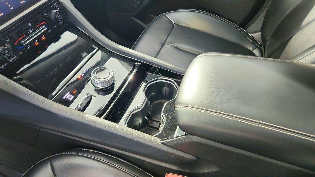 used 2023 Jeep Grand Cherokee car, priced at $24,447