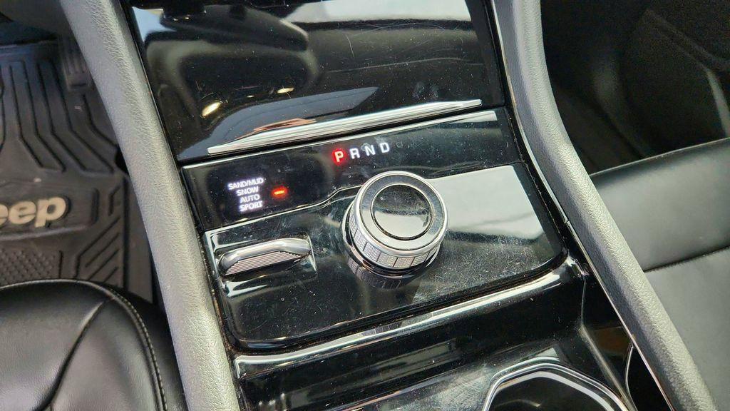 used 2023 Jeep Grand Cherokee car, priced at $24,447