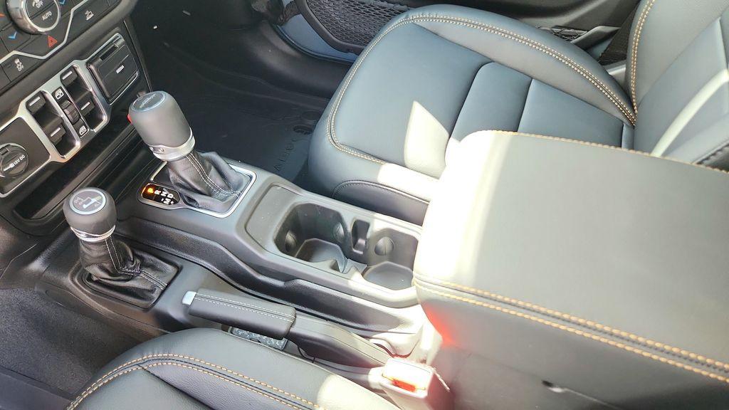 new 2026 Jeep Gladiator car, priced at $44,019