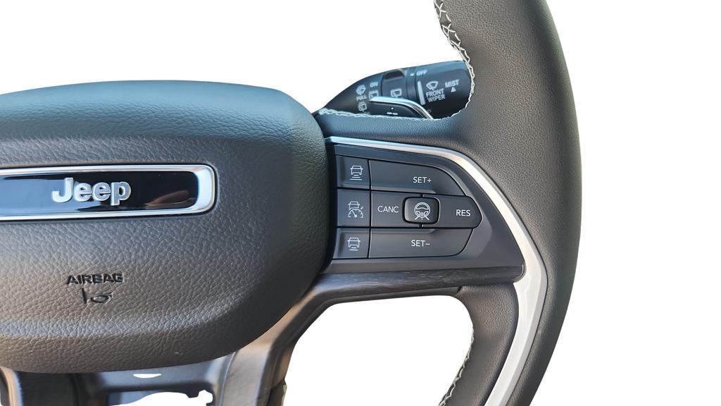 new 2026 Jeep Grand Cherokee car, priced at $40,005