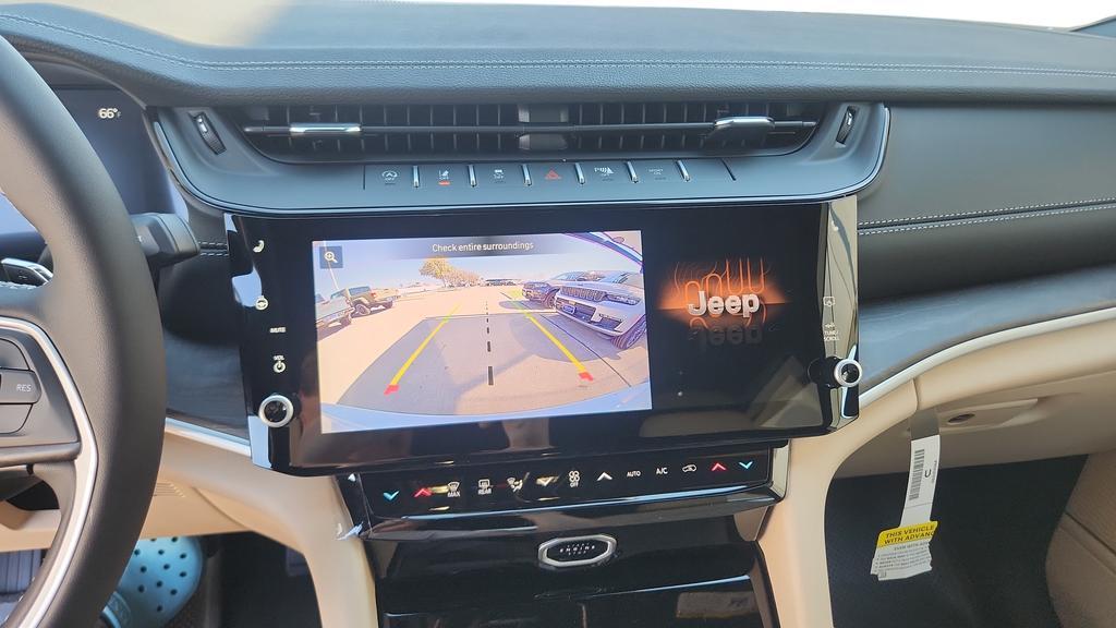 new 2026 Jeep Grand Cherokee car, priced at $40,005