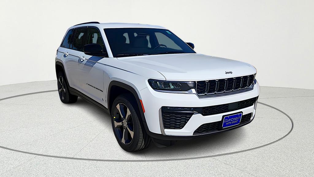 new 2026 Jeep Grand Cherokee car, priced at $40,005