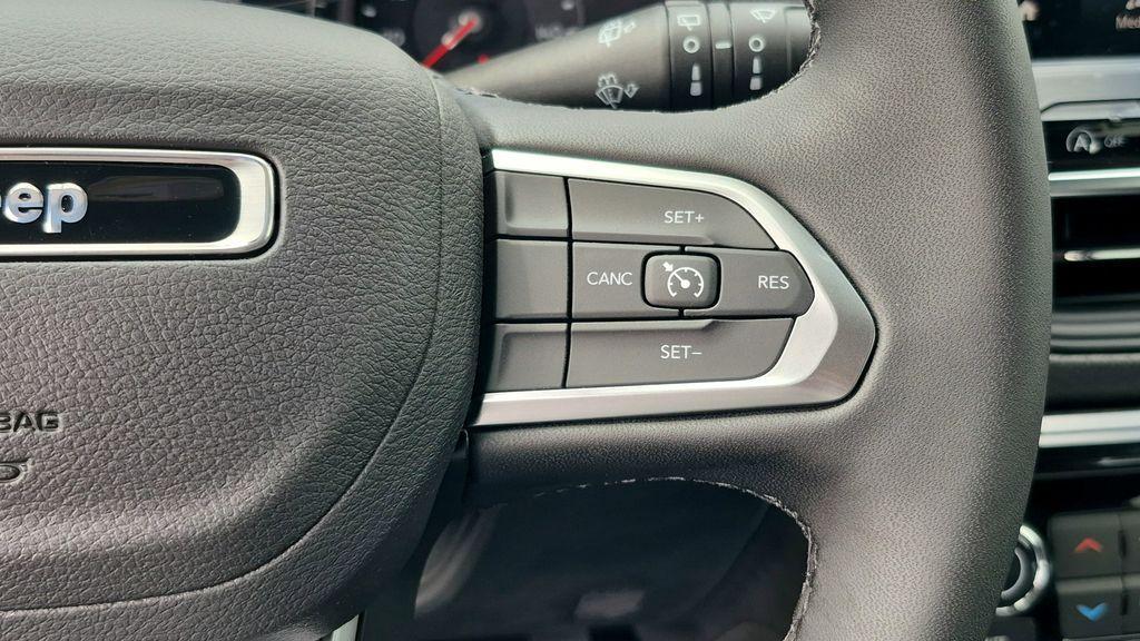 new 2026 Jeep Compass car, priced at $31,992