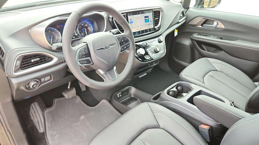 new 2026 Chrysler Pacifica car, priced at $36,649