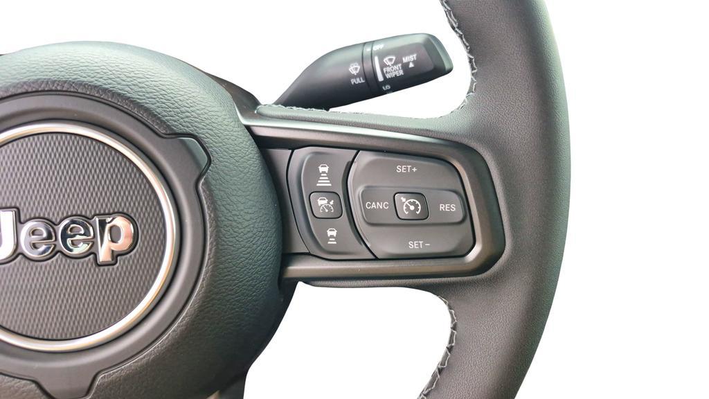 new 2026 Jeep Gladiator car, priced at $53,784