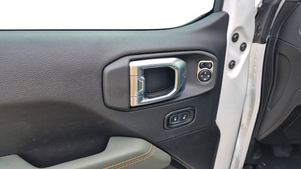 new 2026 Jeep Gladiator car, priced at $53,784