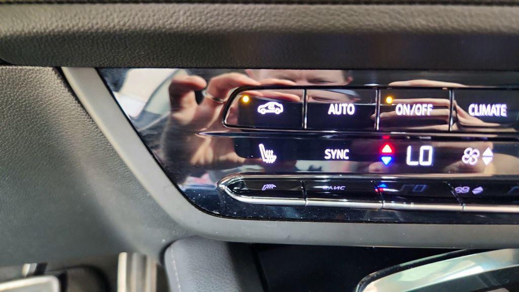 used 2023 Buick Envision car, priced at $22,999