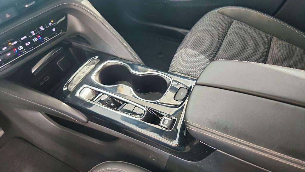 used 2023 Buick Envision car, priced at $22,999