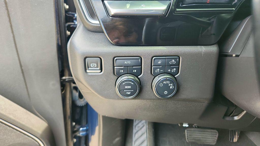 used 2023 Chevrolet Silverado 1500 car, priced at $29,904